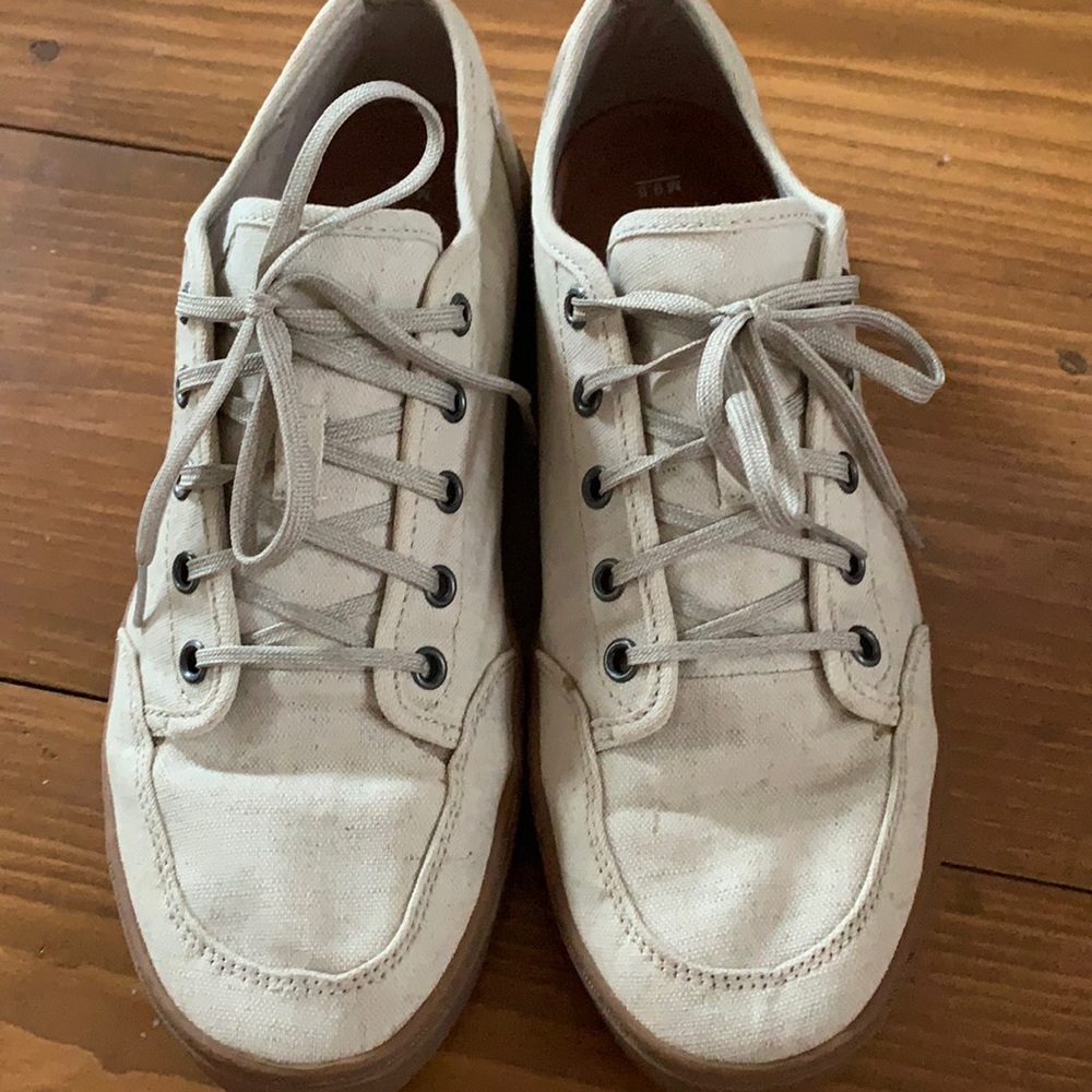 Toms men’s sneakers NWOT